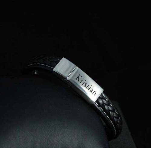 Armbånd med navnegravering